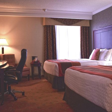 Hamilton Plaza Hotel And Conference Centre Dış mekan fotoğraf