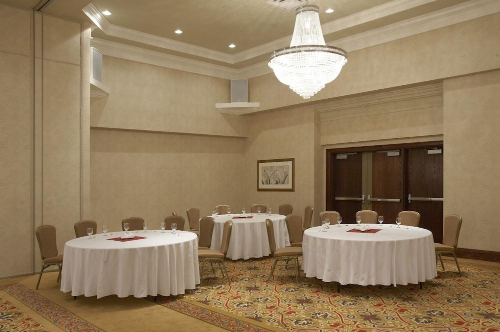Hamilton Plaza Hotel And Conference Centre Dış mekan fotoğraf