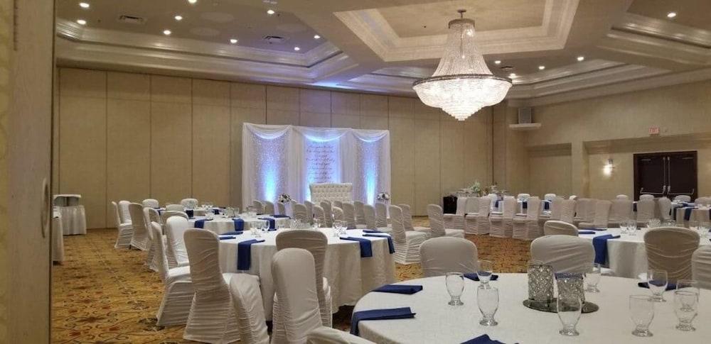 Hamilton Plaza Hotel And Conference Centre Dış mekan fotoğraf