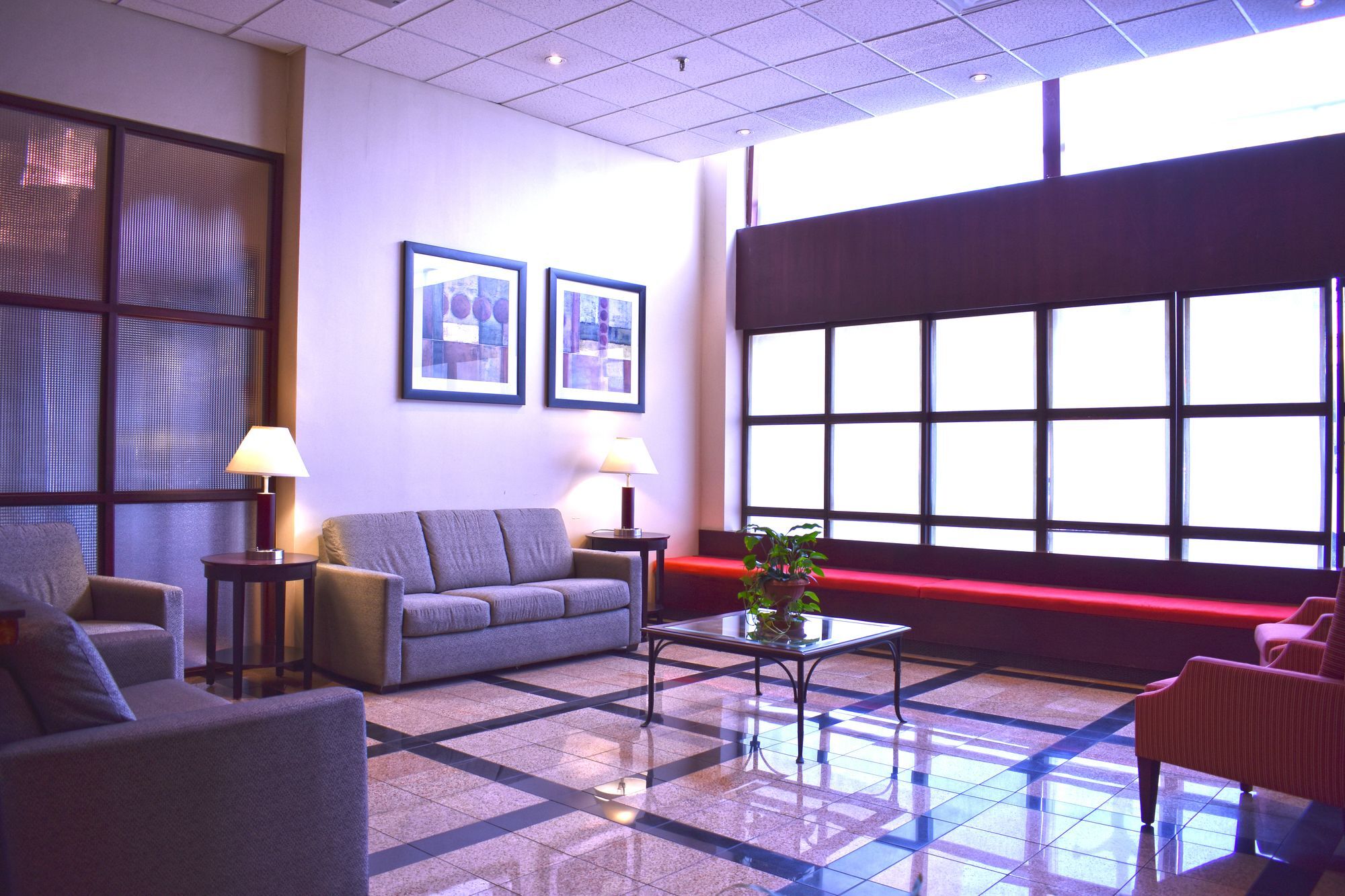 Hamilton Plaza Hotel And Conference Centre Dış mekan fotoğraf